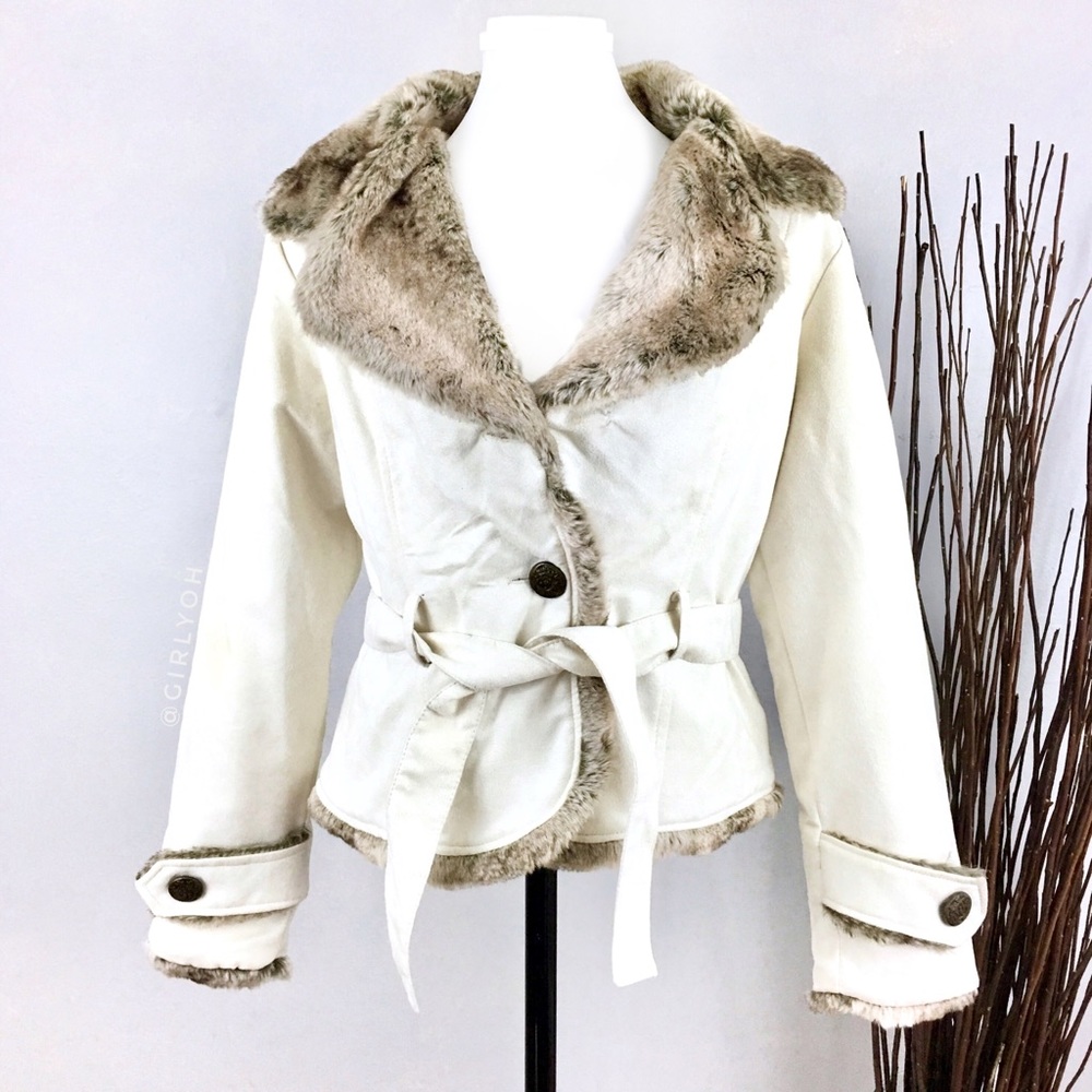 Women's Cream Faux Fur Trim Belted Jacket